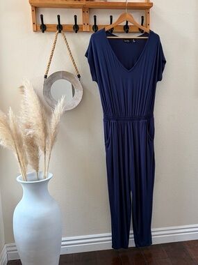 Nicole Miller Navy V-Neck Short Sleeve Jumpsuit